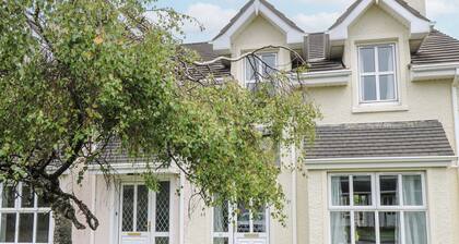 22 WHITE MAPLES, family friendly in Bundoran, County Donegal