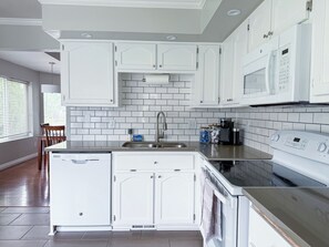 微波炉、烤箱、炉��灶、洗碗机