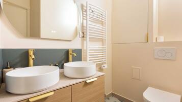 Departamento | Baño | Secadora de cabello y toallas