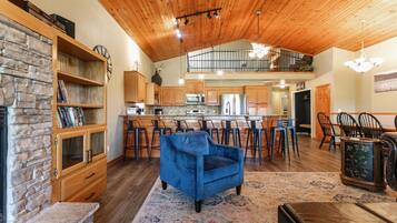 Smart TV, fireplace, ping pong