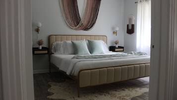 1 habitación, tabla de planchar con plancha, wifi y ropa de cama