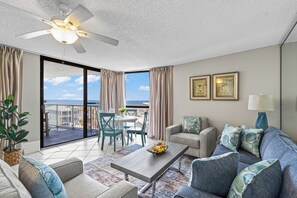 Smart TV, books, offices - Gulf Views! Pickleball, On the Beach, Remodeled! (Miramar Beach)