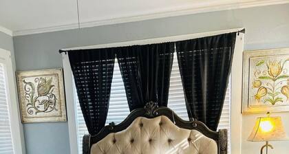 2-bedroom condo in beautiful, historic neighborhood