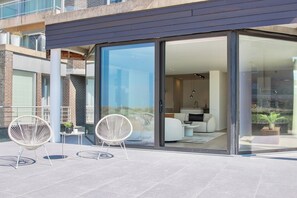 Apartment | Balcony - Apartment in Nieuwpoort With Sea View (Nieuwpoort)