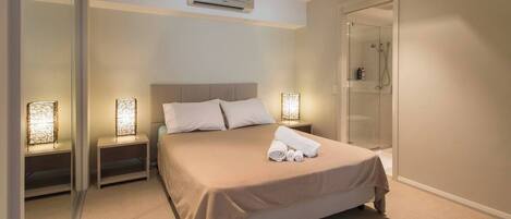 1 chambre, fer et planche à repasser, Wi-Fi, draps fournis