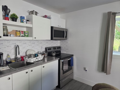 A Gorgeous 1bedroom Walkout Basement in a Serene Environment