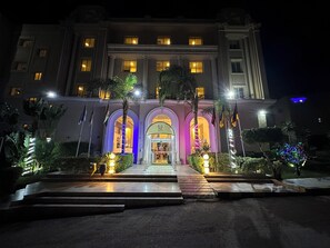 Fachada de la propiedad