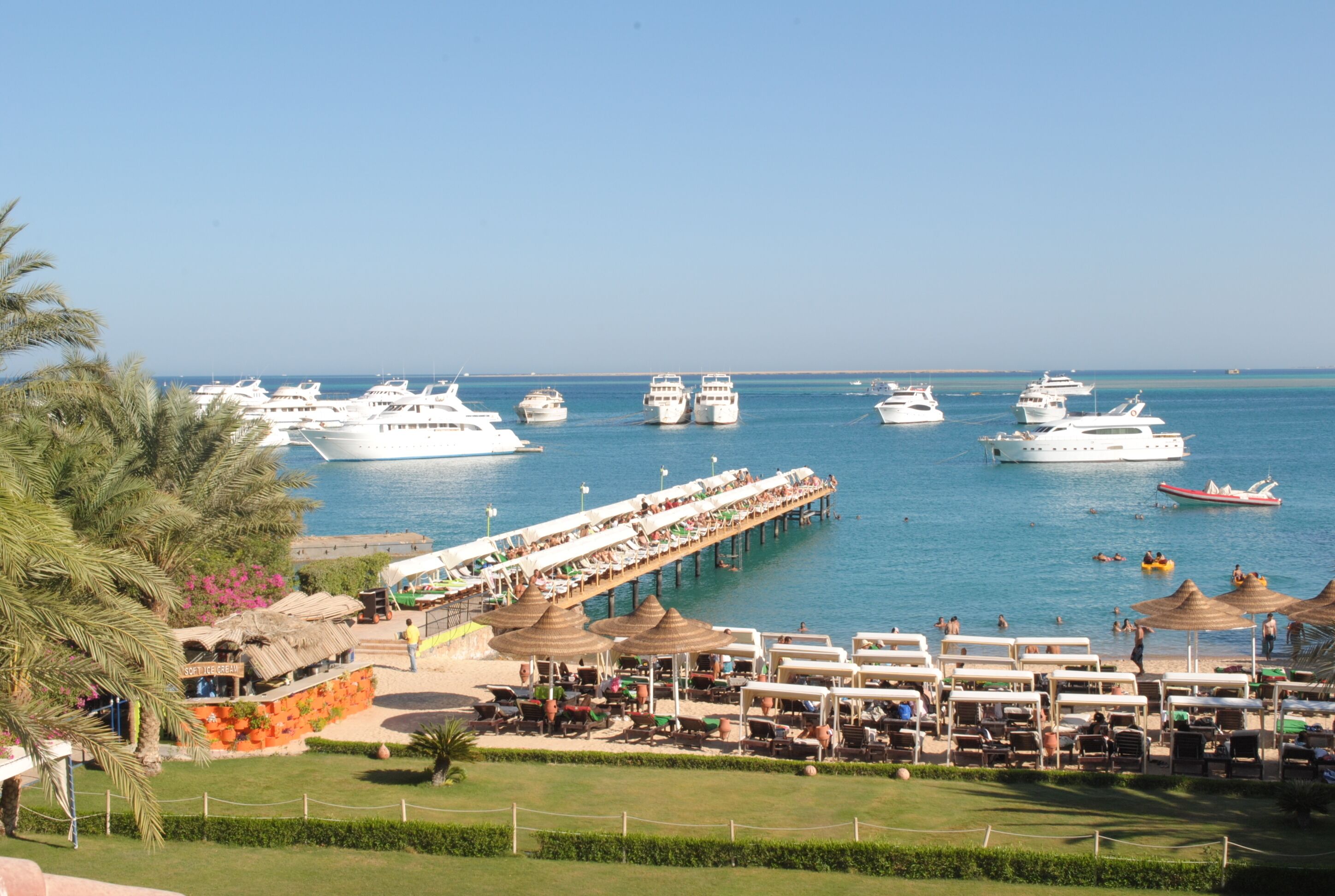 On the beach, free beach cabanas, 3 beach bars
