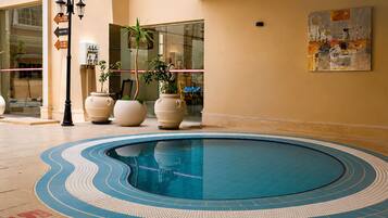 2 piscinas techadas