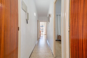 アパートメント | 内装