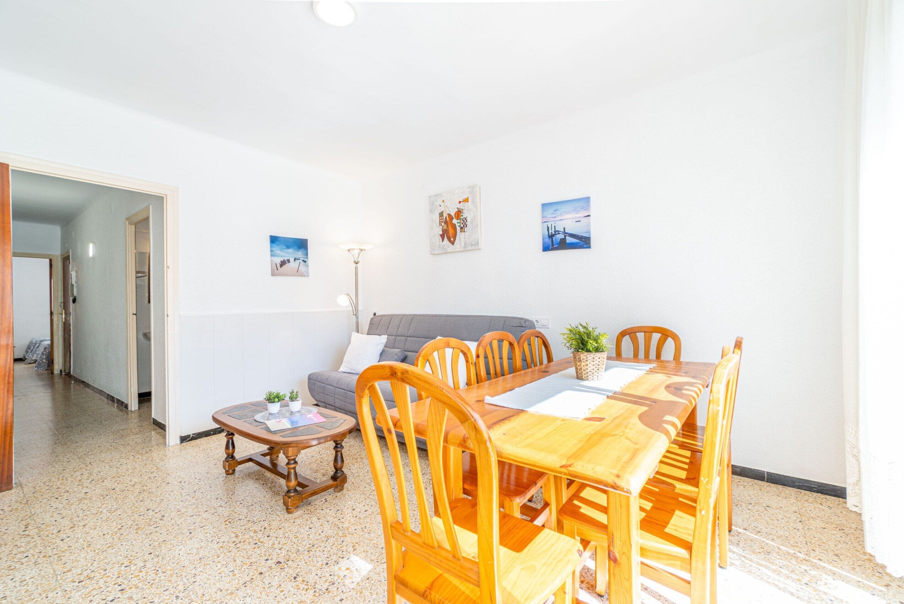 Apartment | Dining