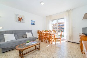 Apartment | Dining