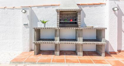 Villa in Empuriabrava With Private Pool