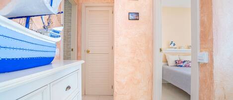 Appartement | 2 chambres, fer et planche Ă repasser