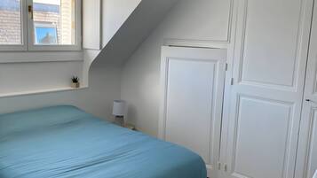 Apartment | 2 bedrooms, iron/ironing board