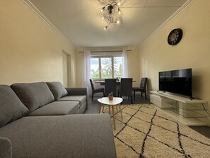Apartment | Living room - Apartment Near Le Mans Circuit (Le Mans)