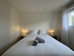 Apartment | 2 bedrooms, iron/ironing board