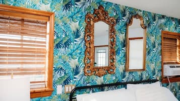 2 slaapkamers, een strijkplank/strijkijzer, gratis wifi, beddengoed