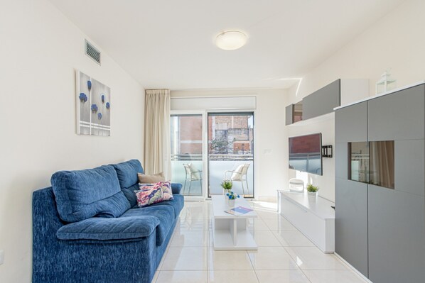 Apartment | Living area - Apartment in Roses Near Punta Beach (Roses)