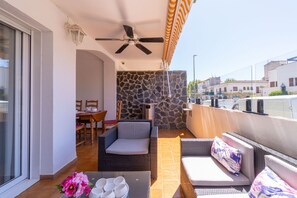 Apartment | Outdoor dining