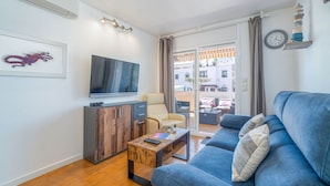 Apartment | Living area - Apartment in Empuriabrava Near Beach (Castello d'Empuries)
