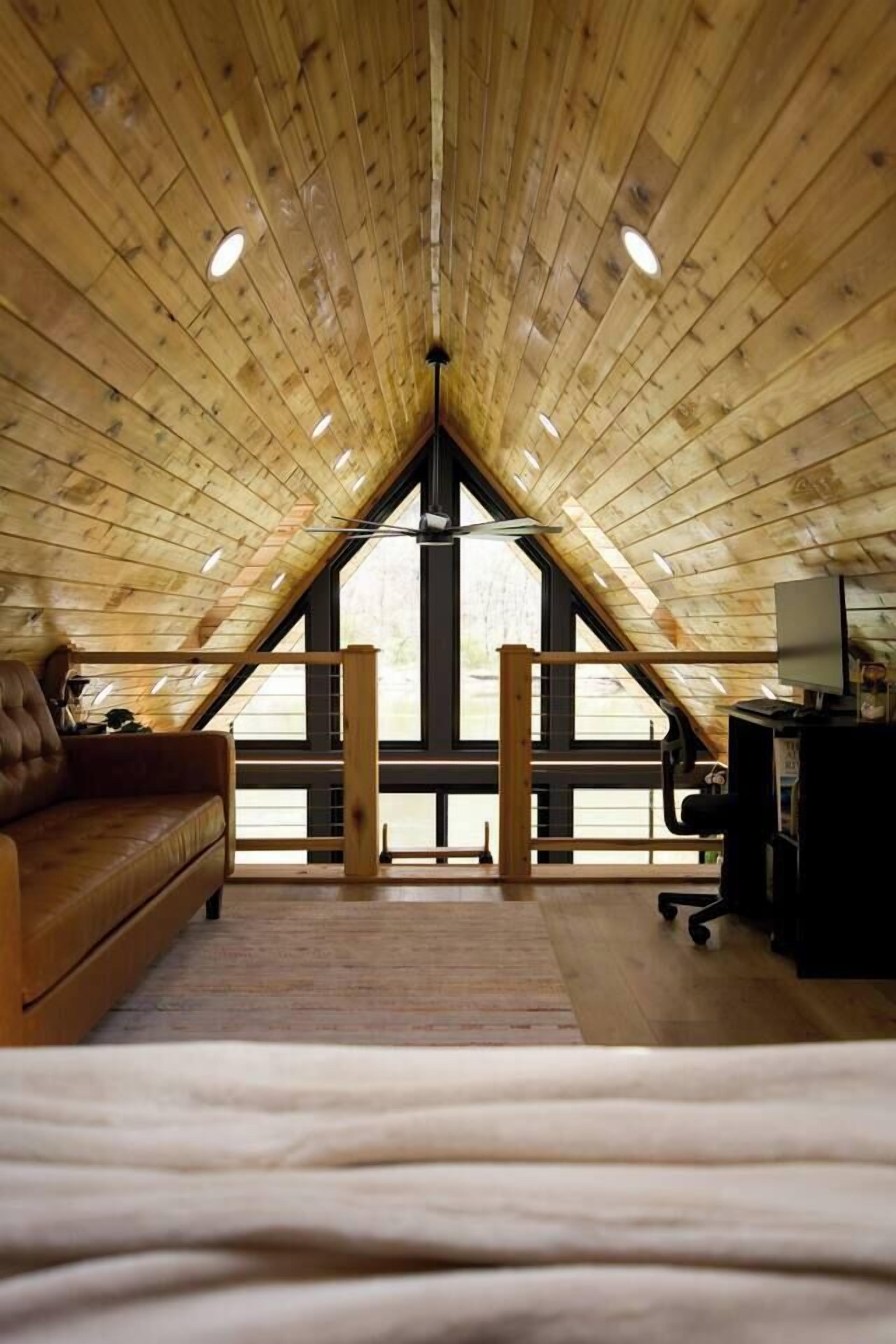 Smart-TV, Bücher, Computerbildschirme