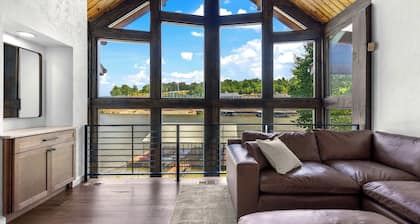 Cozy in a Cove 14 ppl Stay