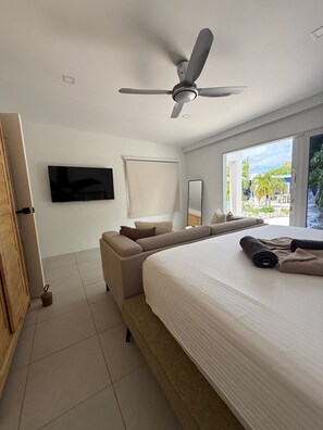 3 bedrooms, in-room safe, iron/ironing board, free WiFi