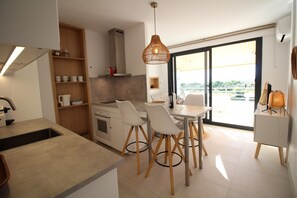Apartment | Dining - Modern Apartment With River Views (Castello d'Empuries)
