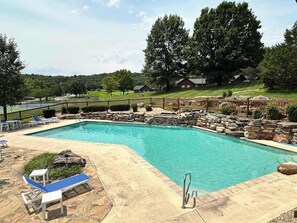Pool - Fairway Lake Retreat (Camdenton)