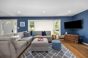 Exterior - Captains Cove (Douglas)