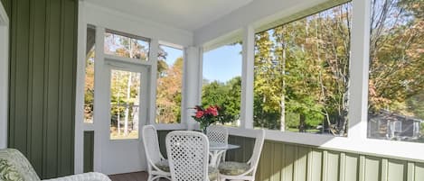 House (2 Bedrooms) | Exterior
