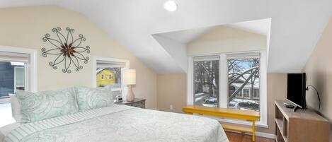 1 bedroom, bed sheets