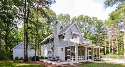 Lake Trail Treehouse