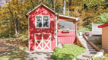 Cottage (0 Bedroom) | Front of property