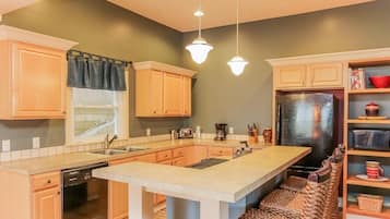 Villa (3 Bedrooms) | Exterior