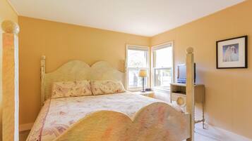 Villa (3 Bedrooms) | 3 bedrooms, iron/ironing board, bed sheets