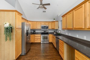 Apartment (2 Bedrooms) | Exterior