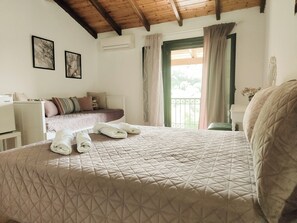 2 Schlafzimmer, Zimmersafe, Bügeleisen/Bügelbrett, Reisekinderbett