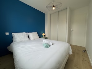 3 bedrooms, individually furnished, iron/ironing board - Holiday Home in Le Mans Near 24H Circuit (Le Mans)