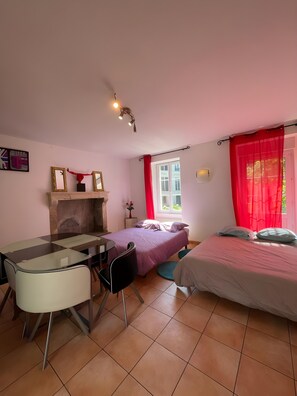 House | 2 bedrooms, individually furnished