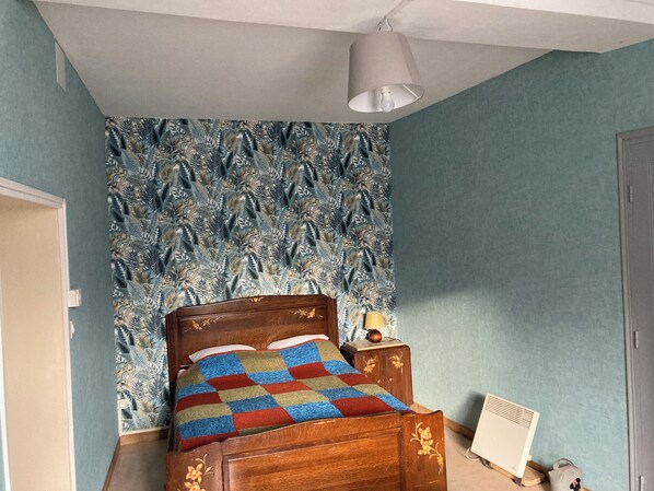 Iron/ironing board