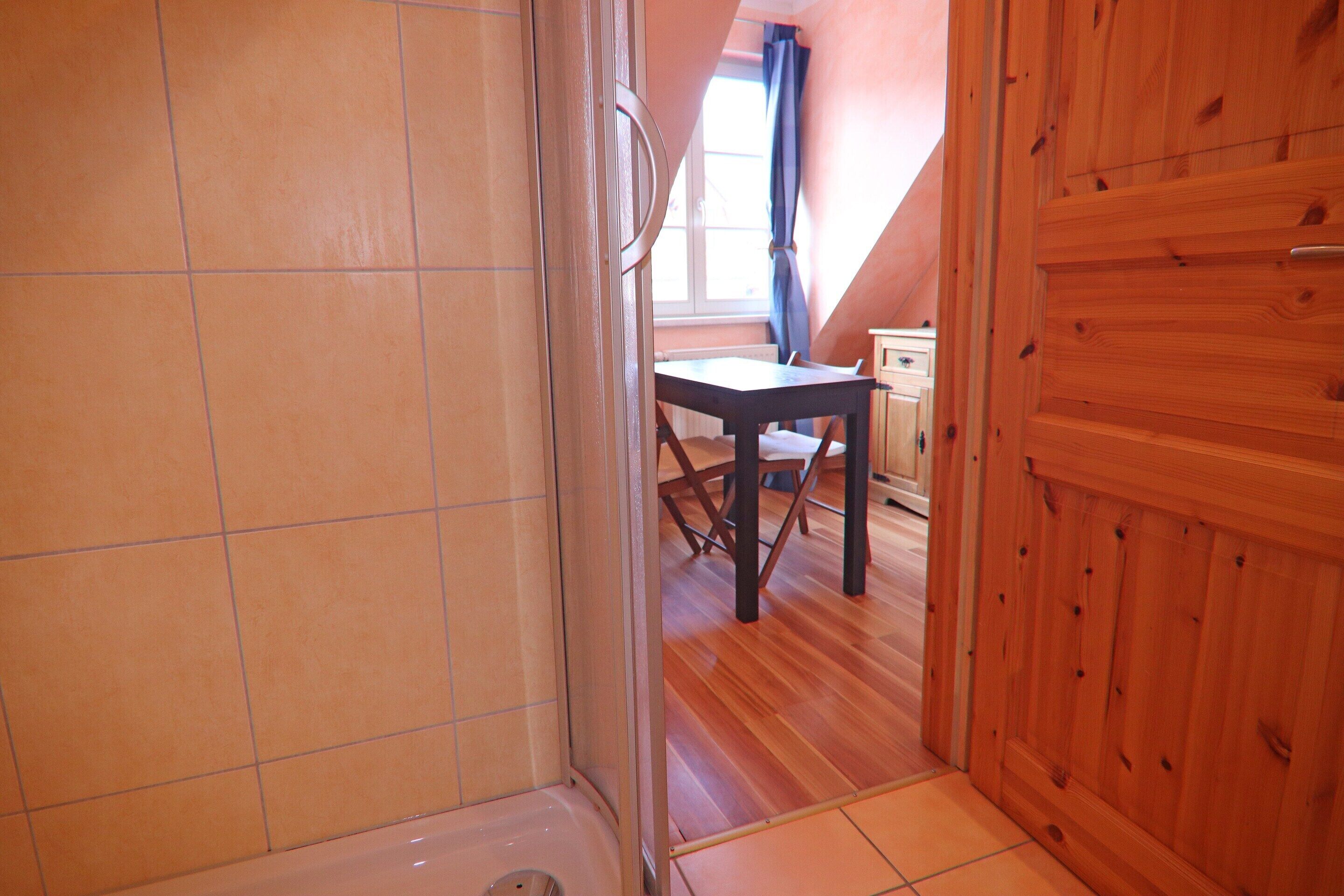 Apartment | Bathroom