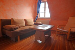 Apartment | Living room - Einladende Ferienwohnung im Zentrum von Robel (Röbel/Müritz)