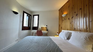 Apartemen | 4 kamar tidur dan setrika/meja setrika