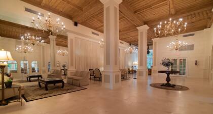 Amazing Palm Beach Island•Pool•King•Wi-Fi•A/C•Island View•Parking Pass