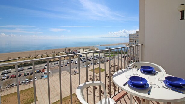 Unclassified image, 1 of 28, button - Studio in Empuriabrava With Sea Views (Castello d'Empuries)