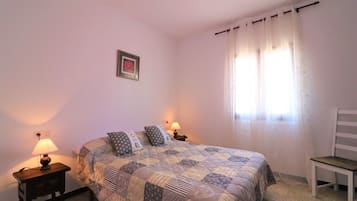 Rumah | 2 kamar tidur dan setrika/meja setrika
