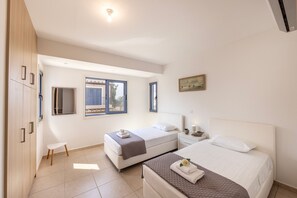 4 Schlafzimmer, Zimmersafe, Bügeleisen/Bügelbrett, kostenloses WLAN