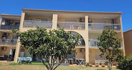APARTMENT F2 CANET EN ROUSSILLON WITH SWIMMING POOL